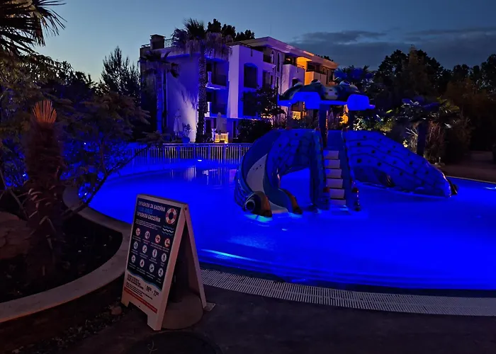 3 With Poolview In Cascadas Napospart