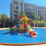 3 With Poolview In Cascadas Napospart